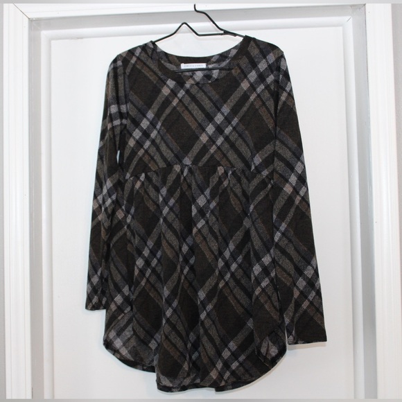 Chris & Carol Tops - Chris & Carol Large Long Sleeve Flowy Top
